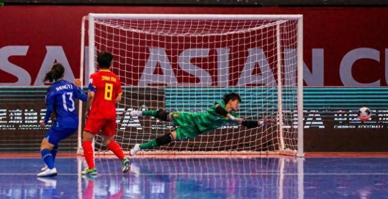 中华人民共和国第十四届运动会群众比赛足球项目五人制女子乙组(老将组)决赛开赛 中华人民共和国第十四届运动会群众比赛足球项目五人制女子乙组(老将组)决赛开赛